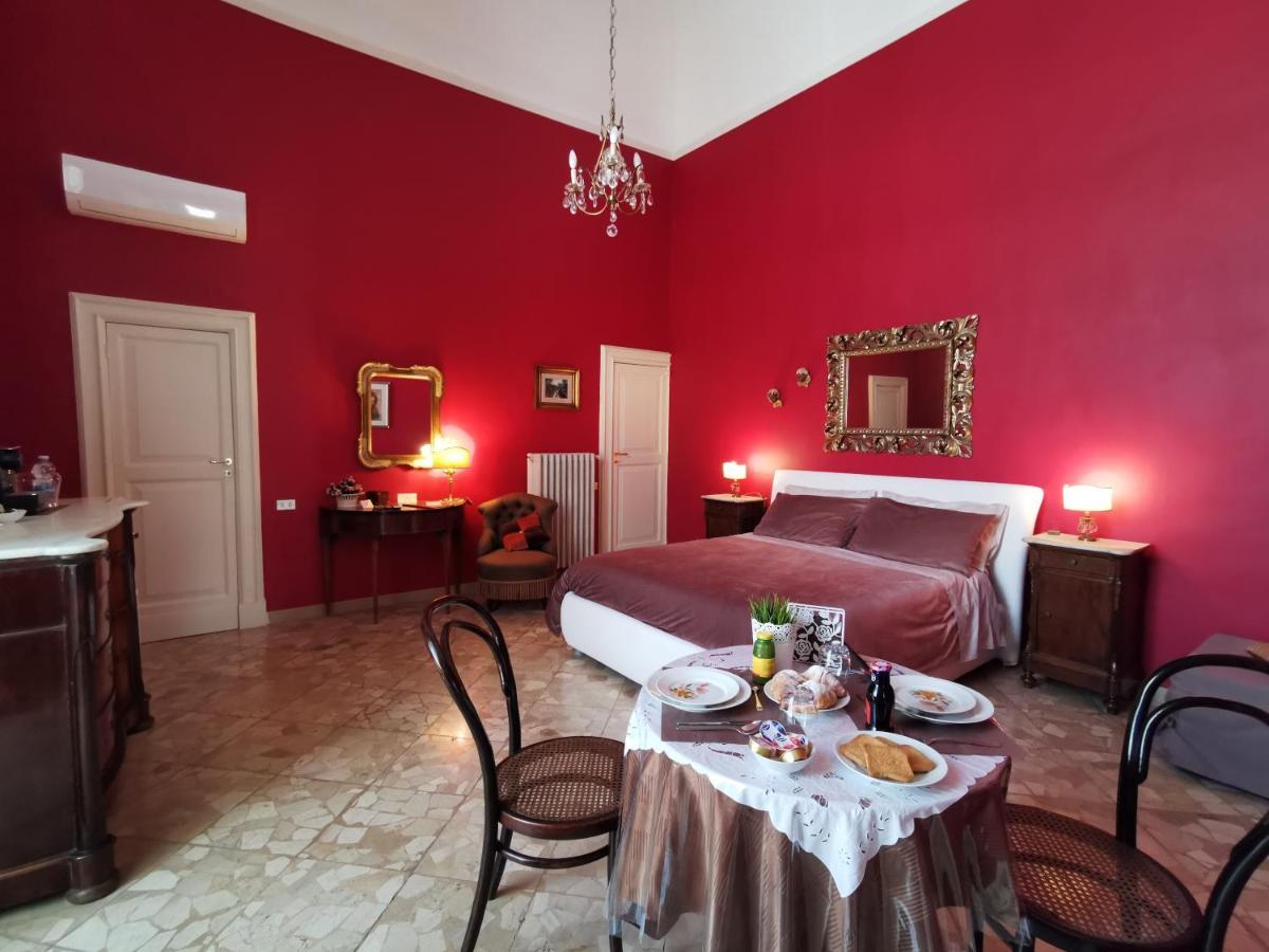 Chez Moi Charme B&B Lecce Eksteriør bilde